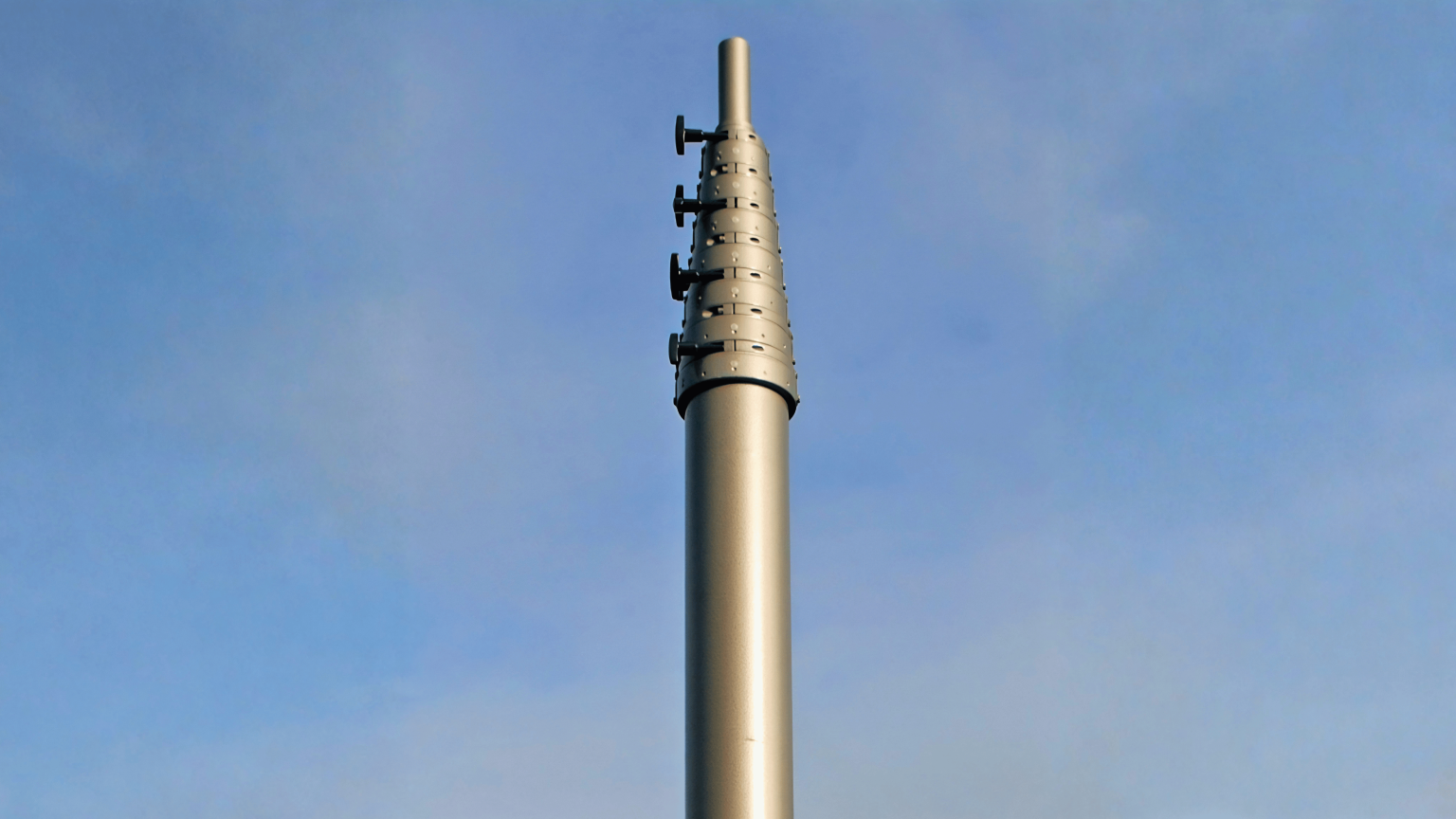 SMC Group NX Mast
